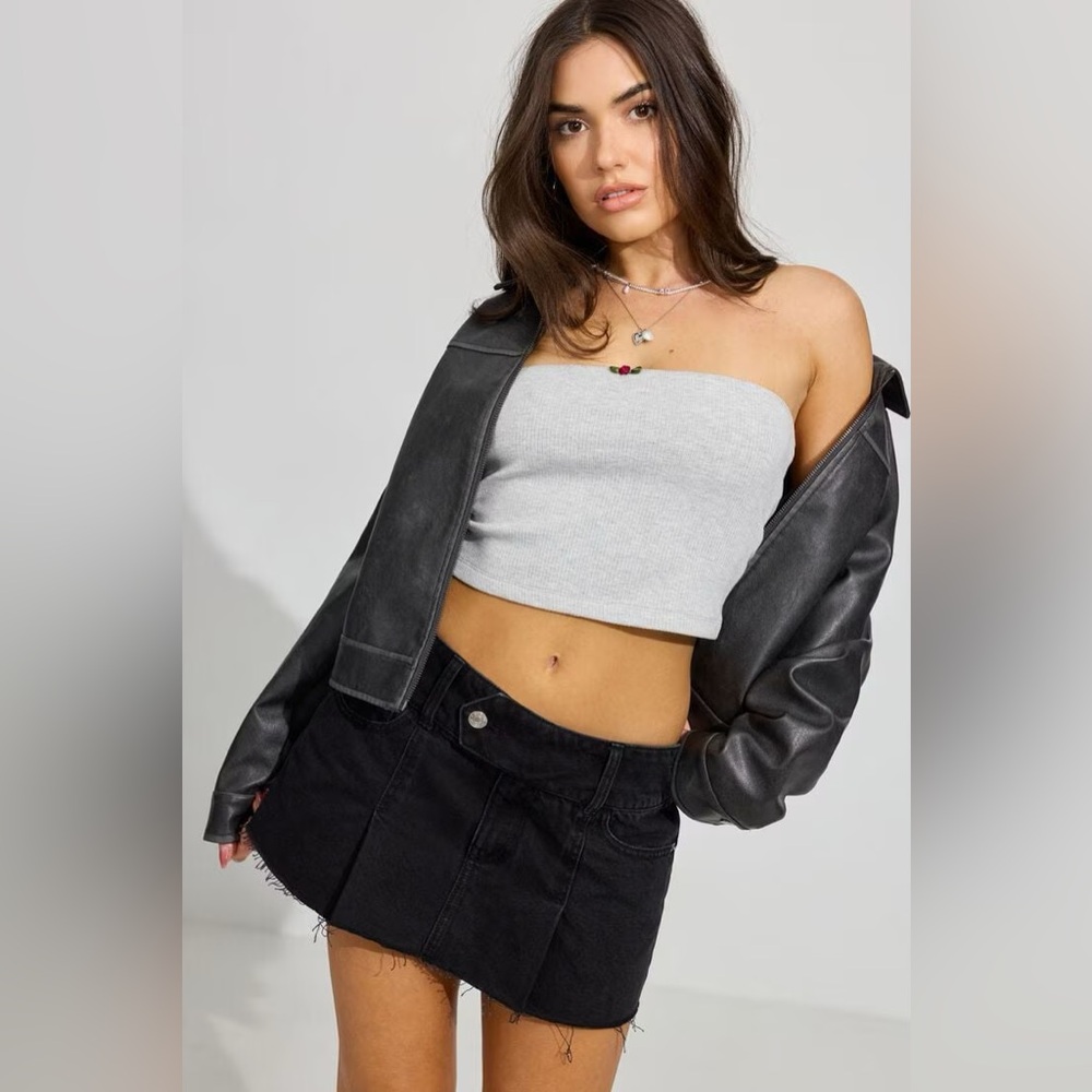 Garage Denim Micro Skort in Coal Black - Size XS - Picture 2 of 14